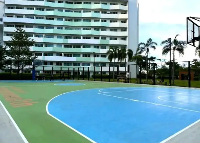 The Residences At Commonwealth - Fernly Turf Apartamento