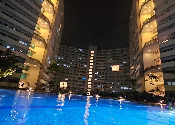 The Residences At Commonwealth - Fernly Turf